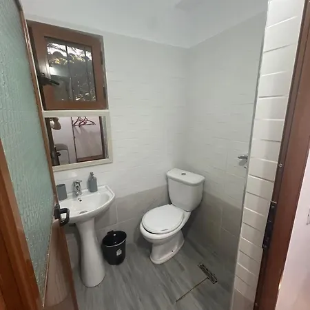 B&e 2 Apartment *